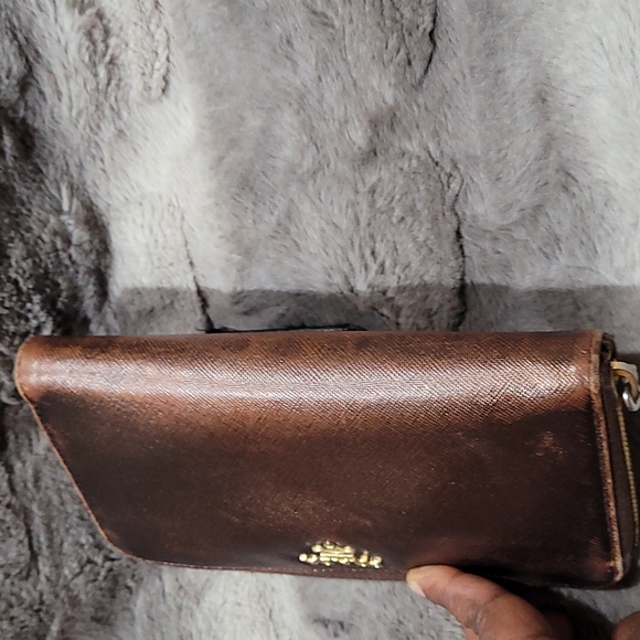 Prada Zip Wallet | Plum Saffiano Leather - Picture 5 of 16